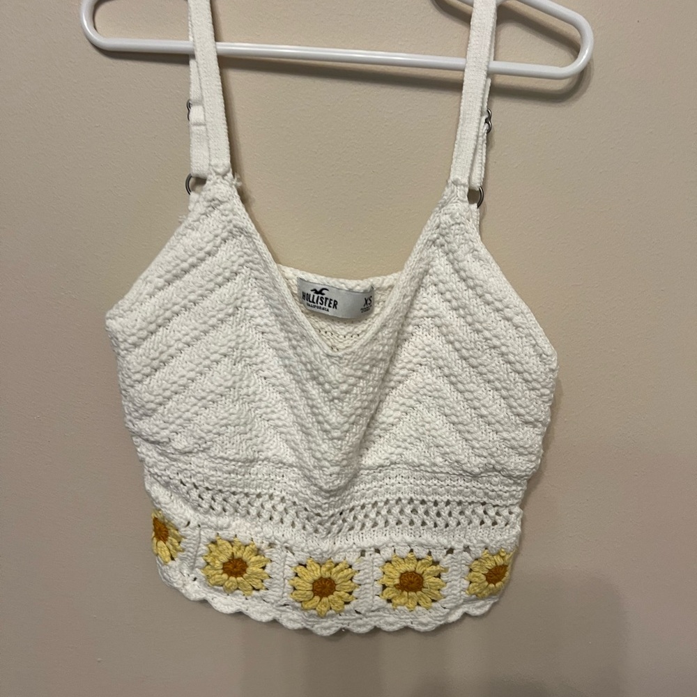 Hollister crochet flower top
